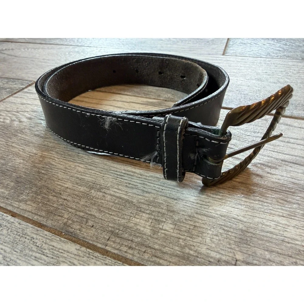 Genuine Leather Belt Black size Medium USA Twisted Buckle‎ Brasstone Vtg Western